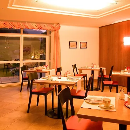 Adrian 住宿加早餐酒店 3*