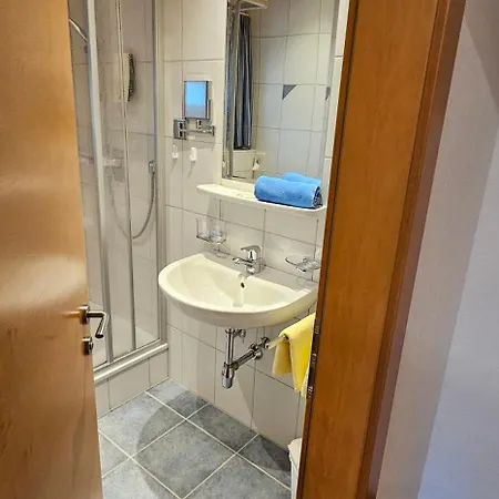 Bed and breakfast Adrian 3*