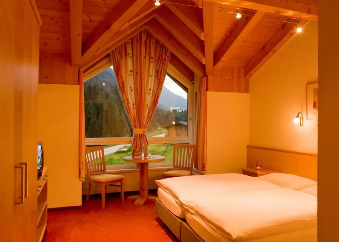 Adrian فندق مبيت وإفطار سانكت أنتون ام ارلبرغ