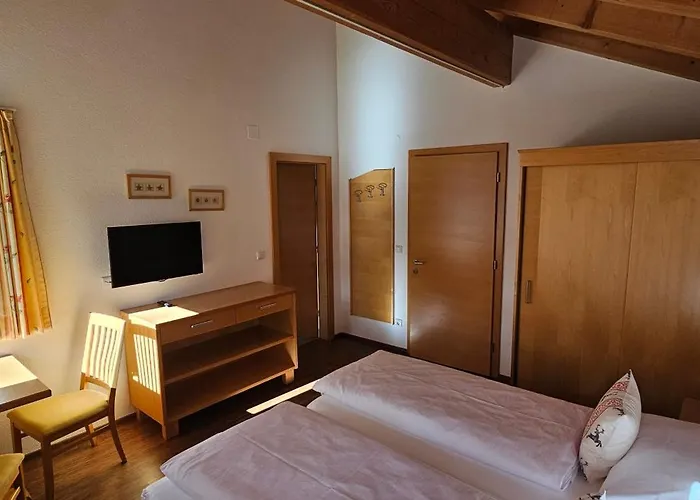 Adrian Frühstückspension 3*