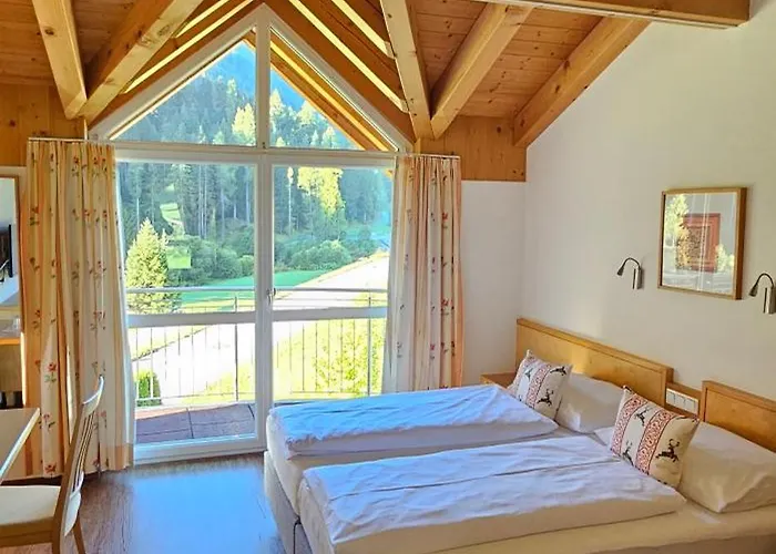 Adrian Frühstückspension 3*