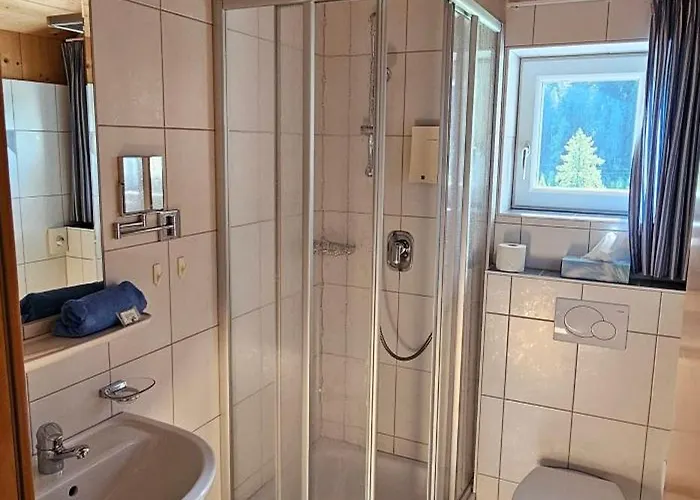 Adrian سانكت أنتون ام ارلبرغ